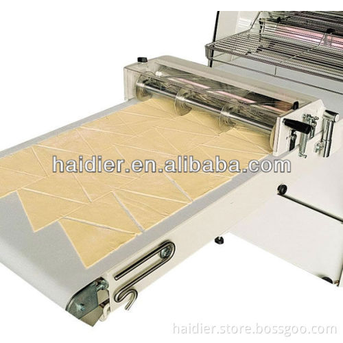 Industrial Croissant/Pastry Moulder/Moulding Machine